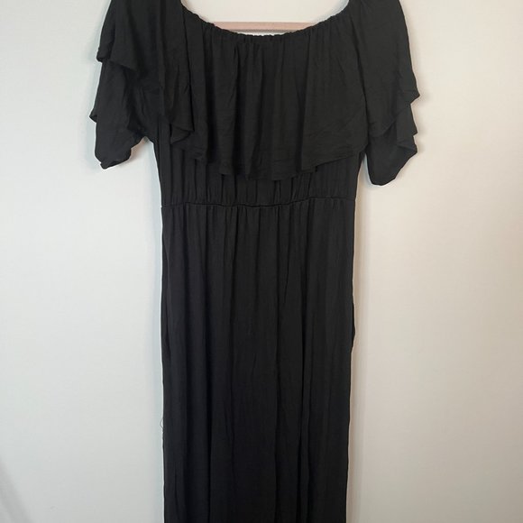Off Shoulder Maxi Black Dress - Picture 3 of 8